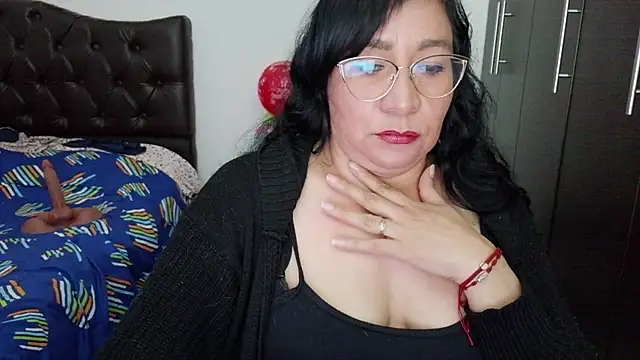 Grace_mature_milf live cam on StripChat