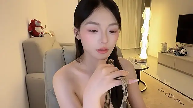 Robin-o3 live webcam show