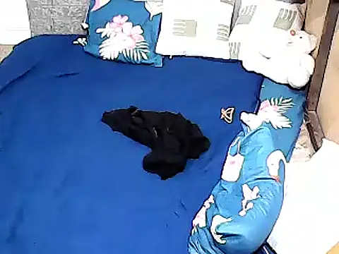xxhottinybabe webcam