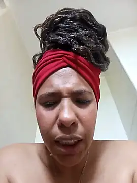 Ivon_C live webcam show