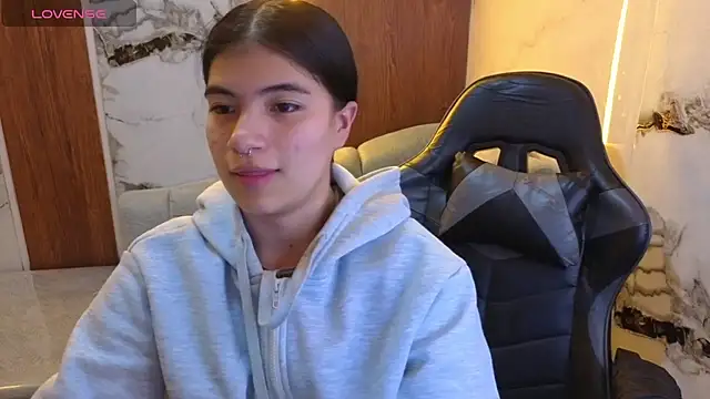 alesia_v_v webcam
