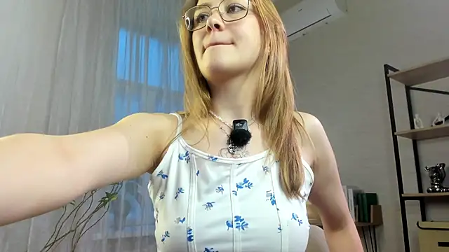 DarleenWarrior live webcam show