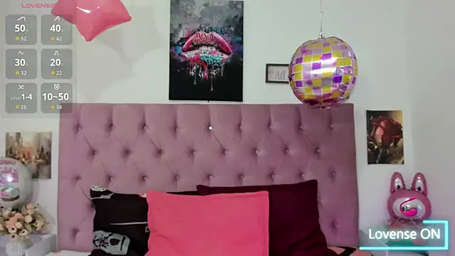 Lux_wish live webcam show