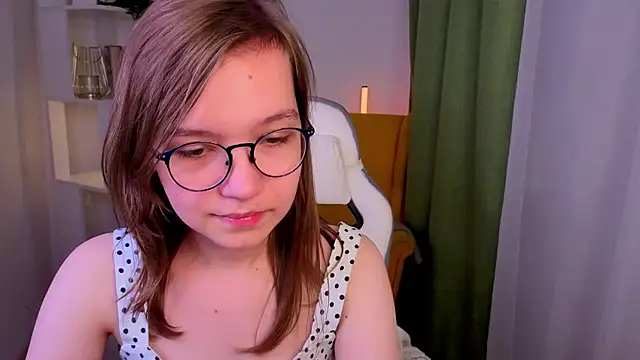LiaBroock live webcam show