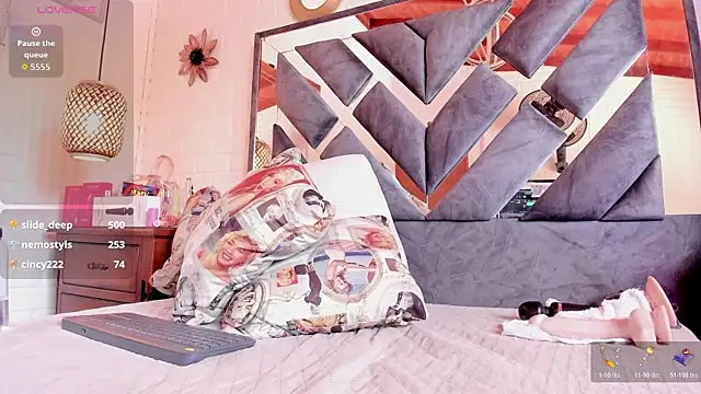 annie_vega17_ webcam
