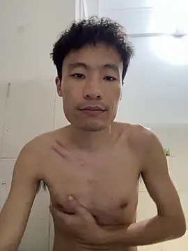 mr_iphone11 (M young) - 直男18cm，500币公屏爆菊，1000币公平开射