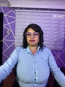 miiaajoness (F young) - :devil: SHOW PUSSY :devil: