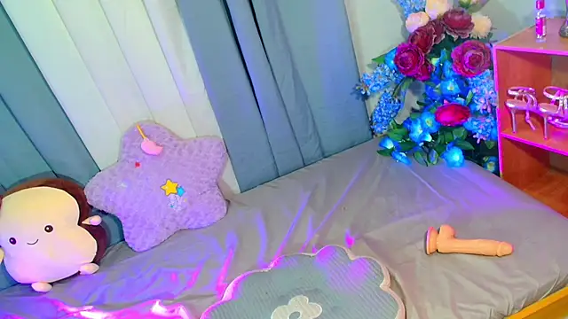 baby_kiraxx live cam on StripChat