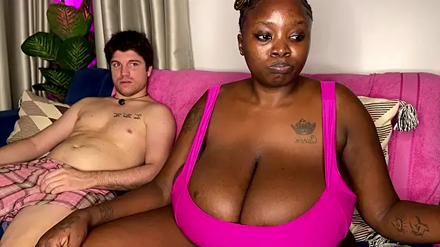 InterracialDream webcam