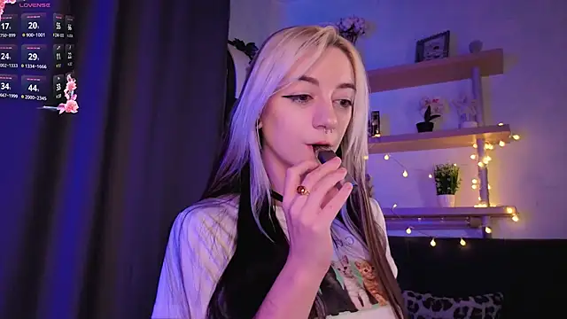 TristaRoht webcam
