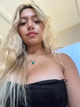 amanda-medrano1 live webcam show
