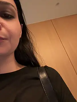 lunalovelee live webcam show