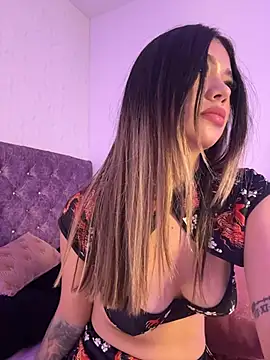 HoneyMollyX live webcam show