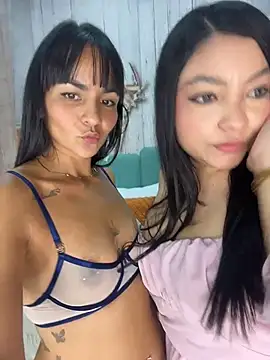 LuxeBrunetteXXX live webcam show