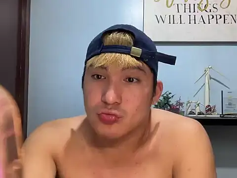 Kingdirtyfog live cam on StripChat