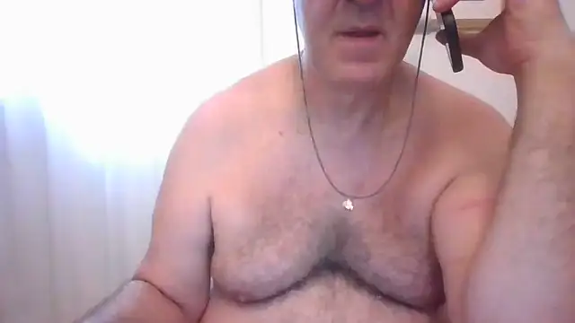 ANONIMO7735 live cam on StripChat
