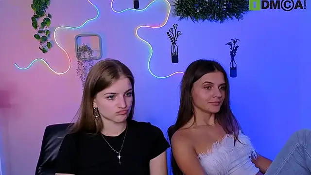 lisa_dark_ webcam
