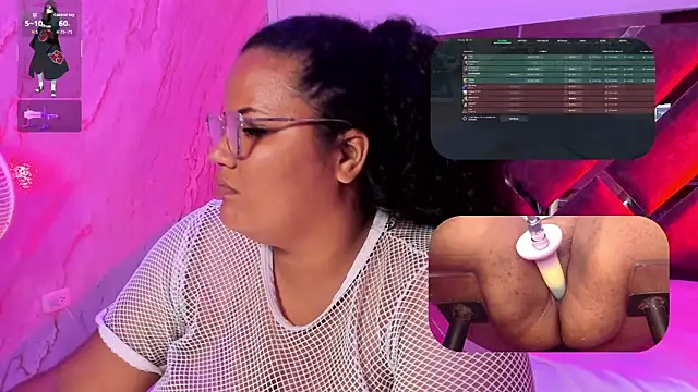 MhiaRey live webcam show
