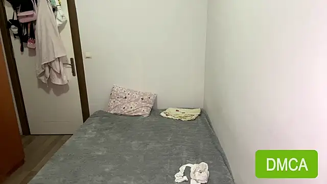 JuliaPierce live webcam show