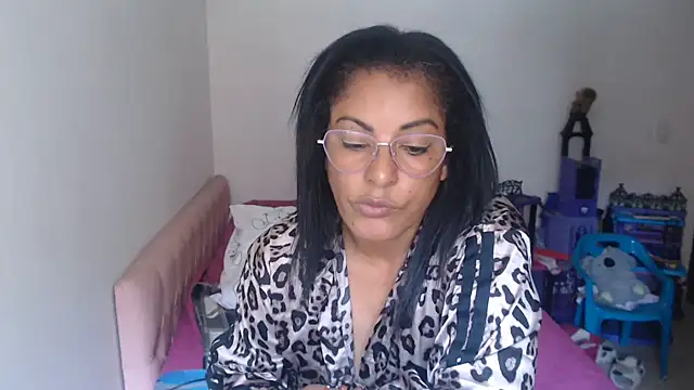 kateleyagrey webcam
