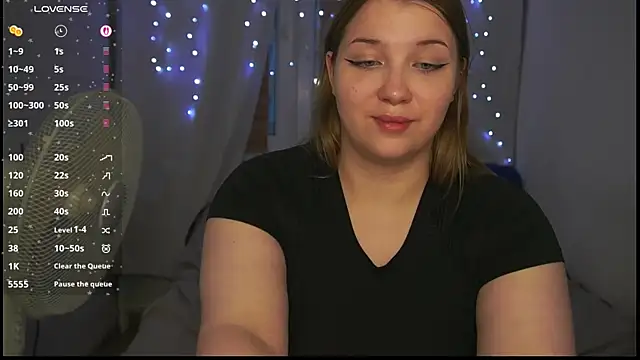 CuteSharloti live webcam show
