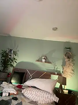 YariRose webcam