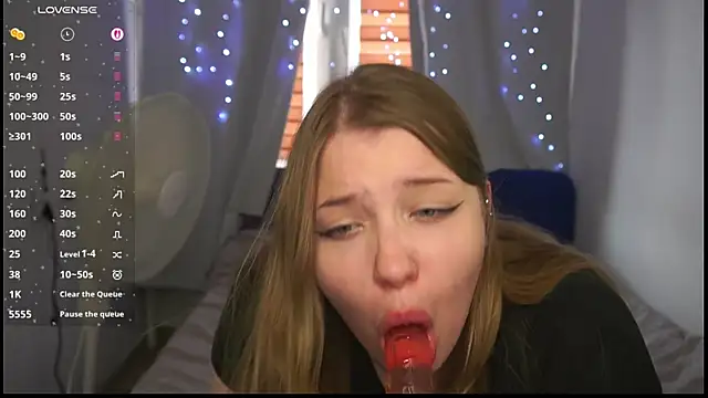 CuteSharloti webcam
