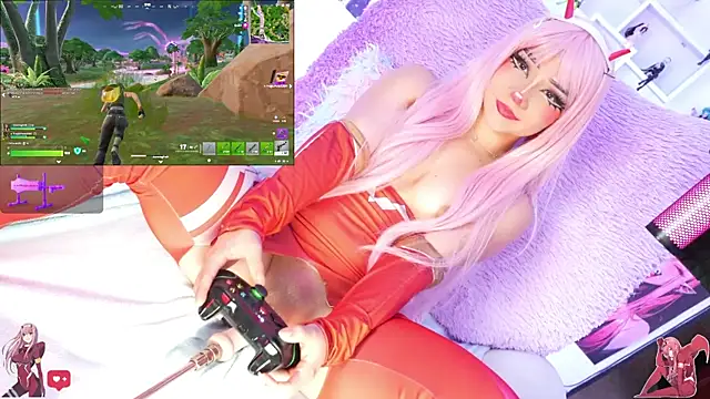 Kira-- webcam