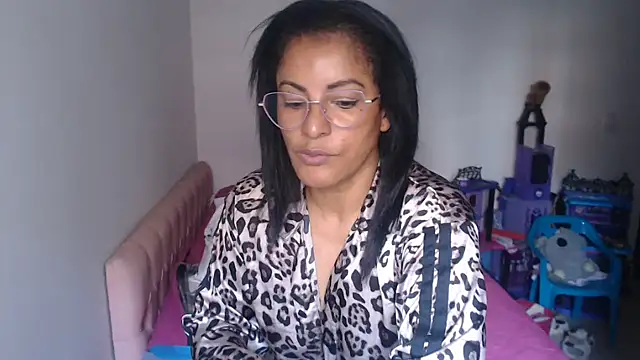 kateleyagrey webcam