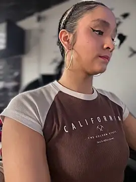 Isabella-Teen webcam