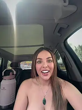 Alirawrz live webcam show