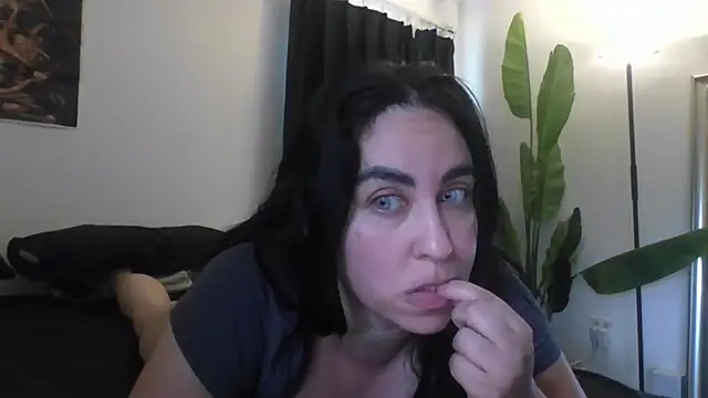 WetFlower69 live webcam show