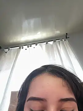 kloebunny live webcam show