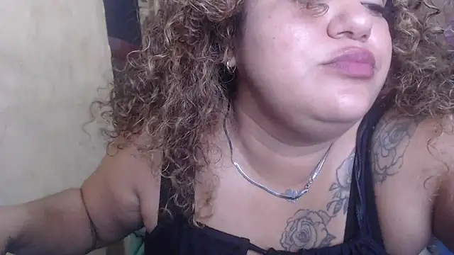 SEXY_SENSUALSARA webcam