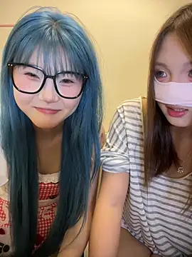 Rocket-Girl live cam on StripChat