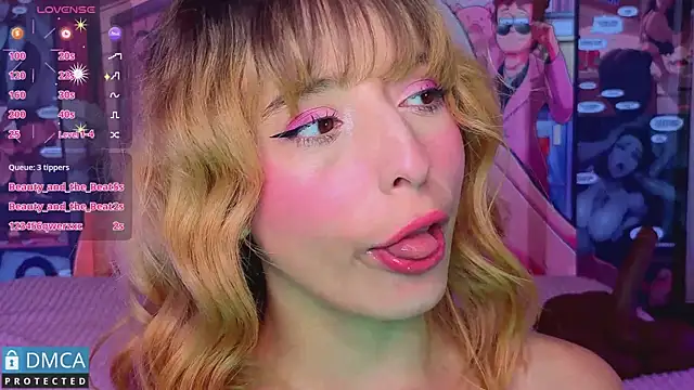nena_cupcake_ webcam