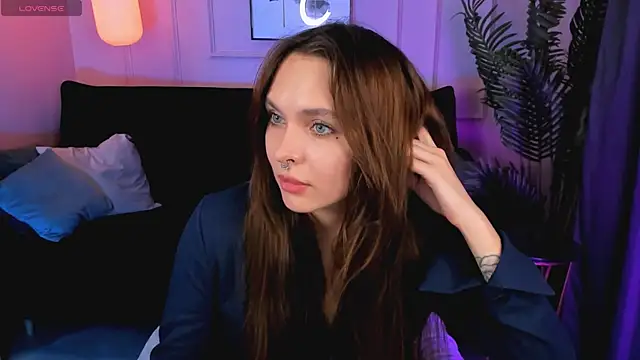 ChloeSunny webcam