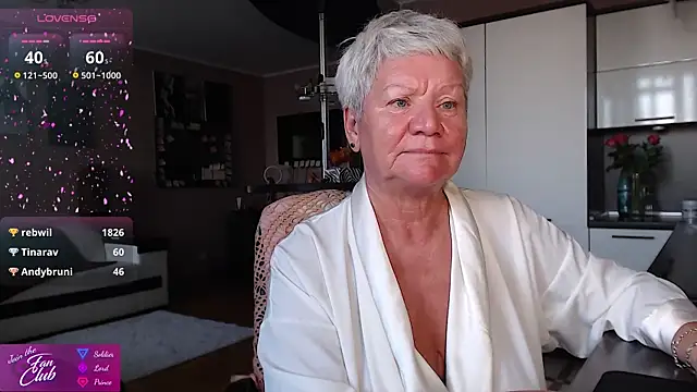 roxana_brooks live cam on StripChat