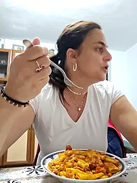 IsabelleCraft live webcam show