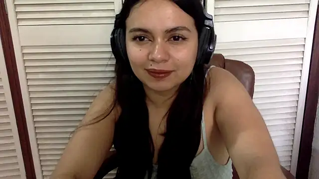 ValentinaCarnohan live webcam show