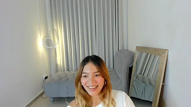 Adria_ross webcam