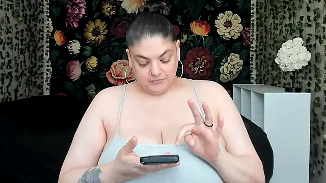 Exxxotic_Melons webcam