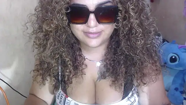 SEXY_SENSUALSARA webcam
