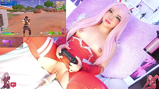 Kira-- webcam