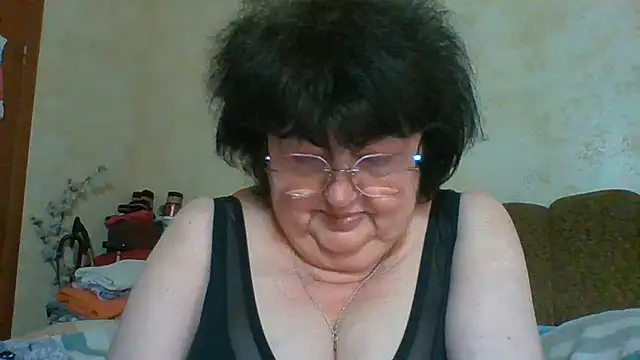 MilaSky5303 live cam on StripChat