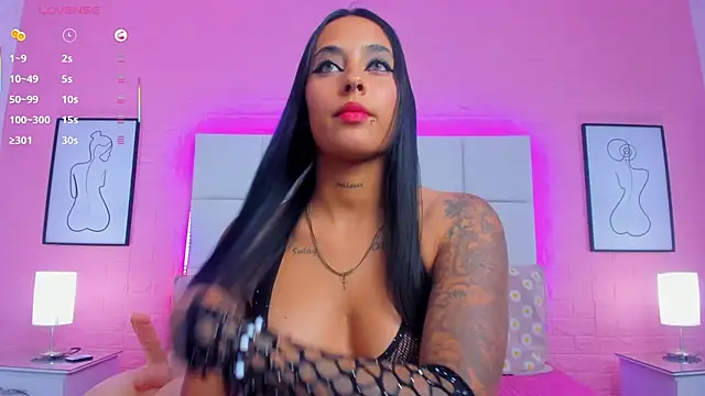 charlotte_kisss webcam