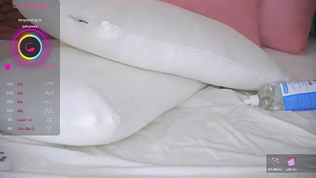 AishaSins webcam