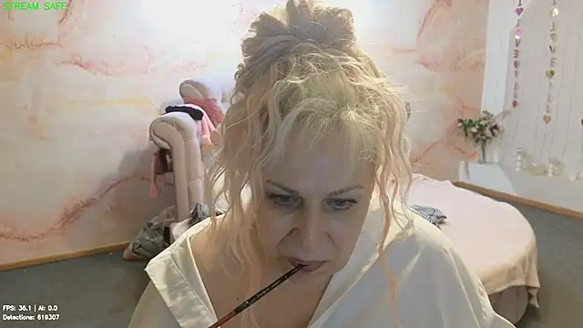 Penelope_Pinky webcam