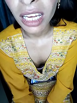 Riya____1 live cam on StripChat