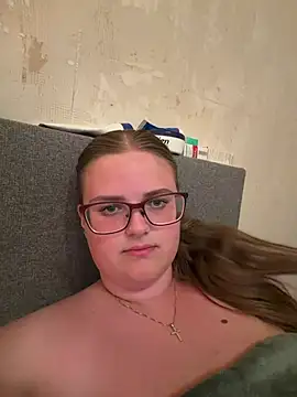 CurvyPaar2 webcam